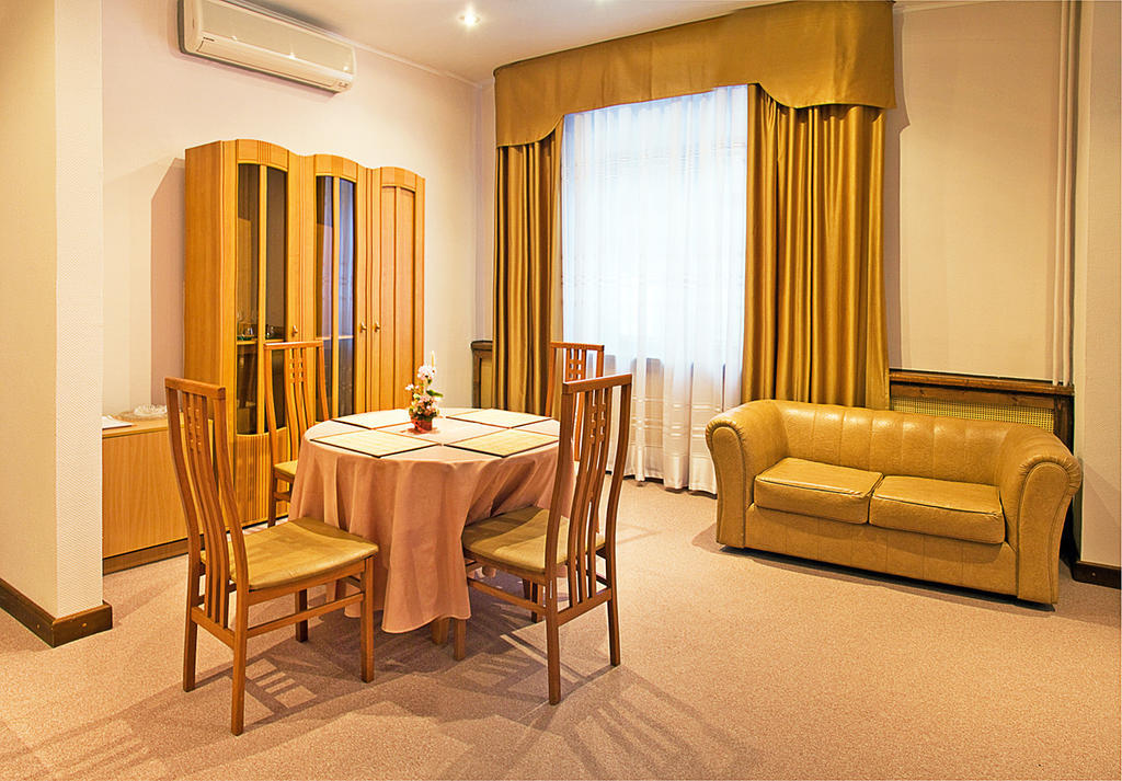فندق جوكوفسكيفي  Kulon الغرفة الصورة